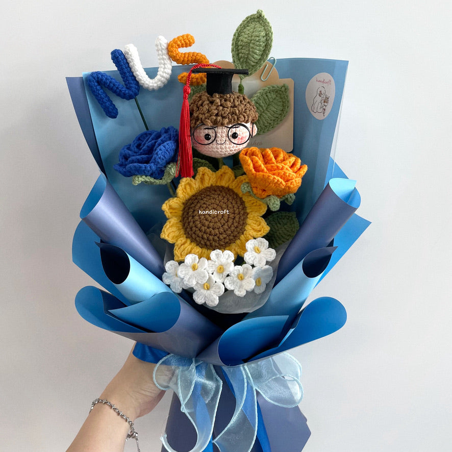handicroft handmade crochet graduation special flower bouquet NUS special blooms blue colour theme