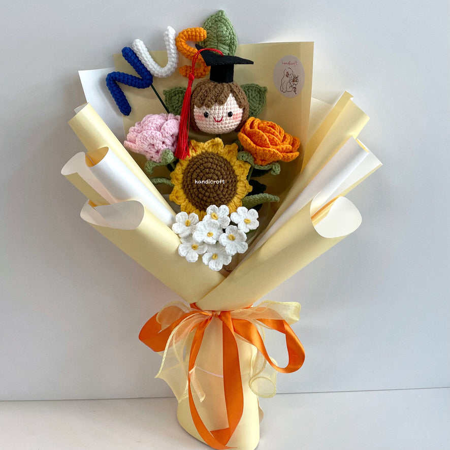 handicroft handmade crochet graduation special flower bouquet NUS special blooms yellow colour theme