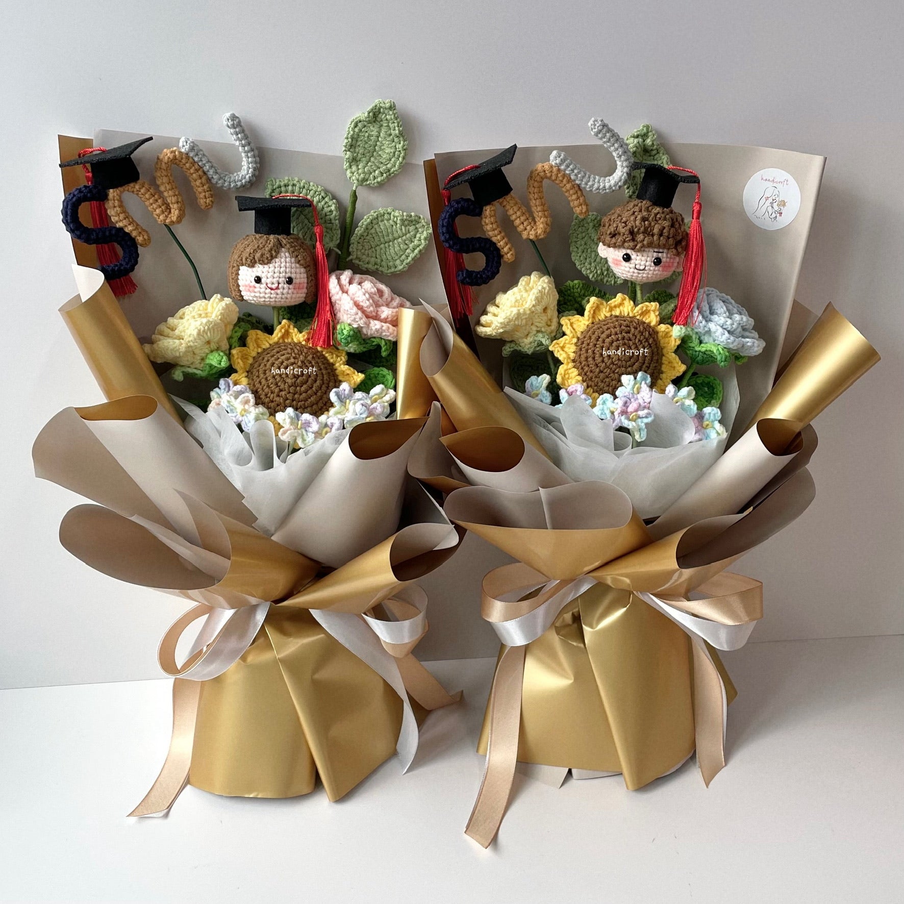 handicroft handmade crochet graduation special flower bouquet SMU special blooms