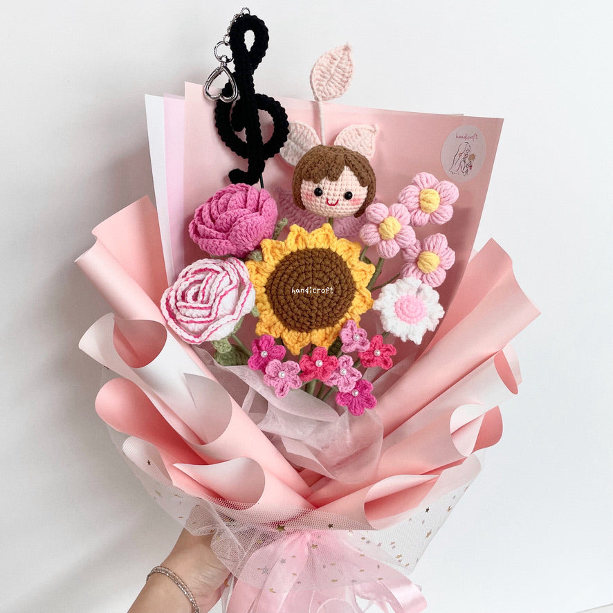 handicroft handmade crochet graduation special flower bouquet symphony of success girl graduate in pink