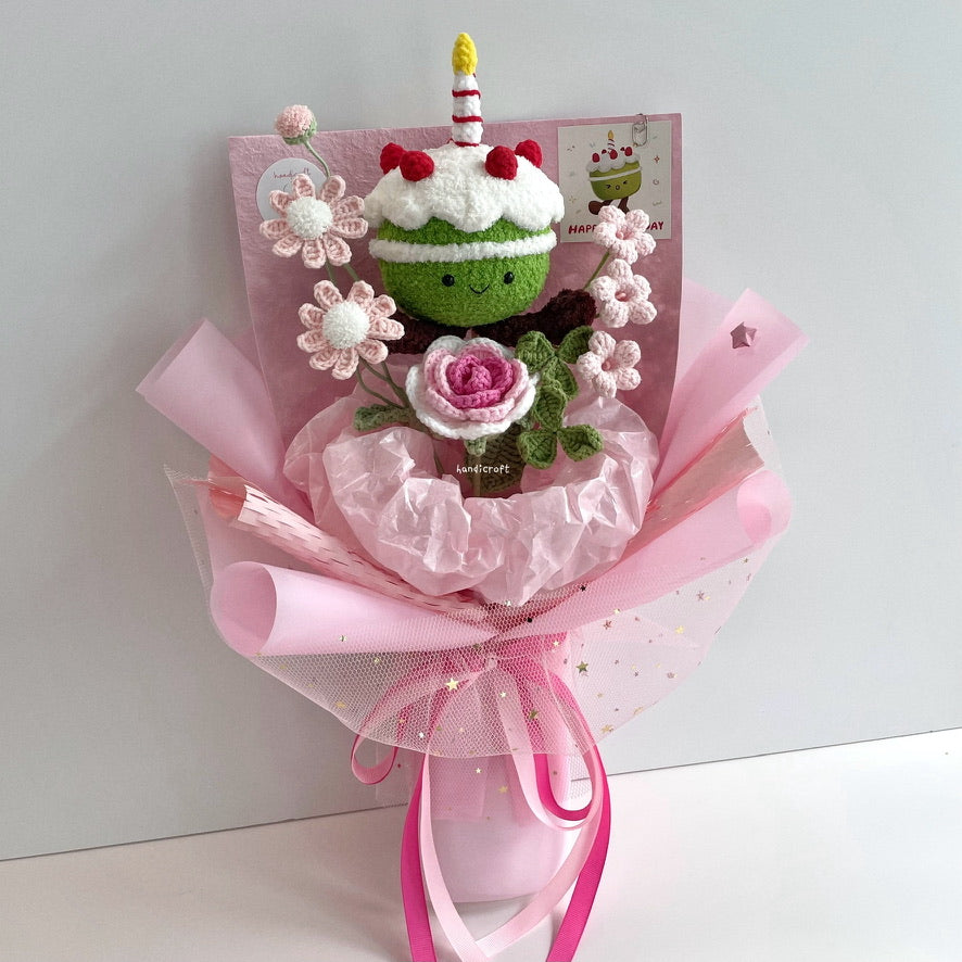 handicroft handmade crochet jellycat inspired birthday cake flower bouquet strawberry sweet slice matcha pink