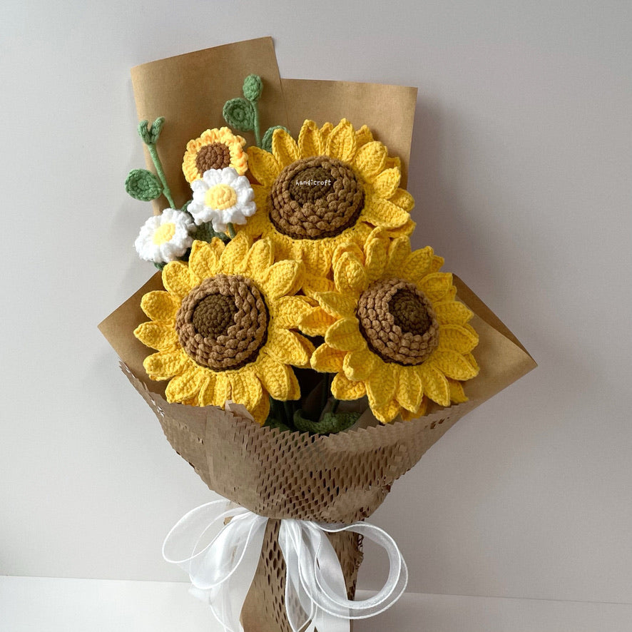 handicroft handmade crochet jumbo sunflower bouquet three big cheers