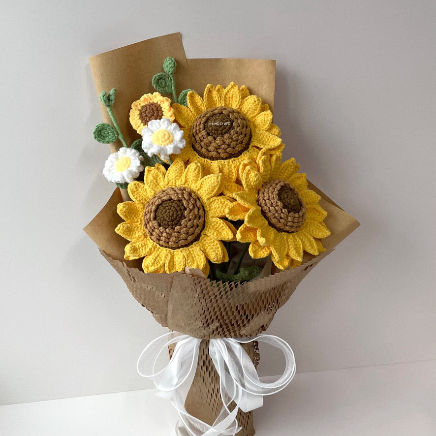 handicroft handmade crochet jumbo sunflower bouquet three big cheers
