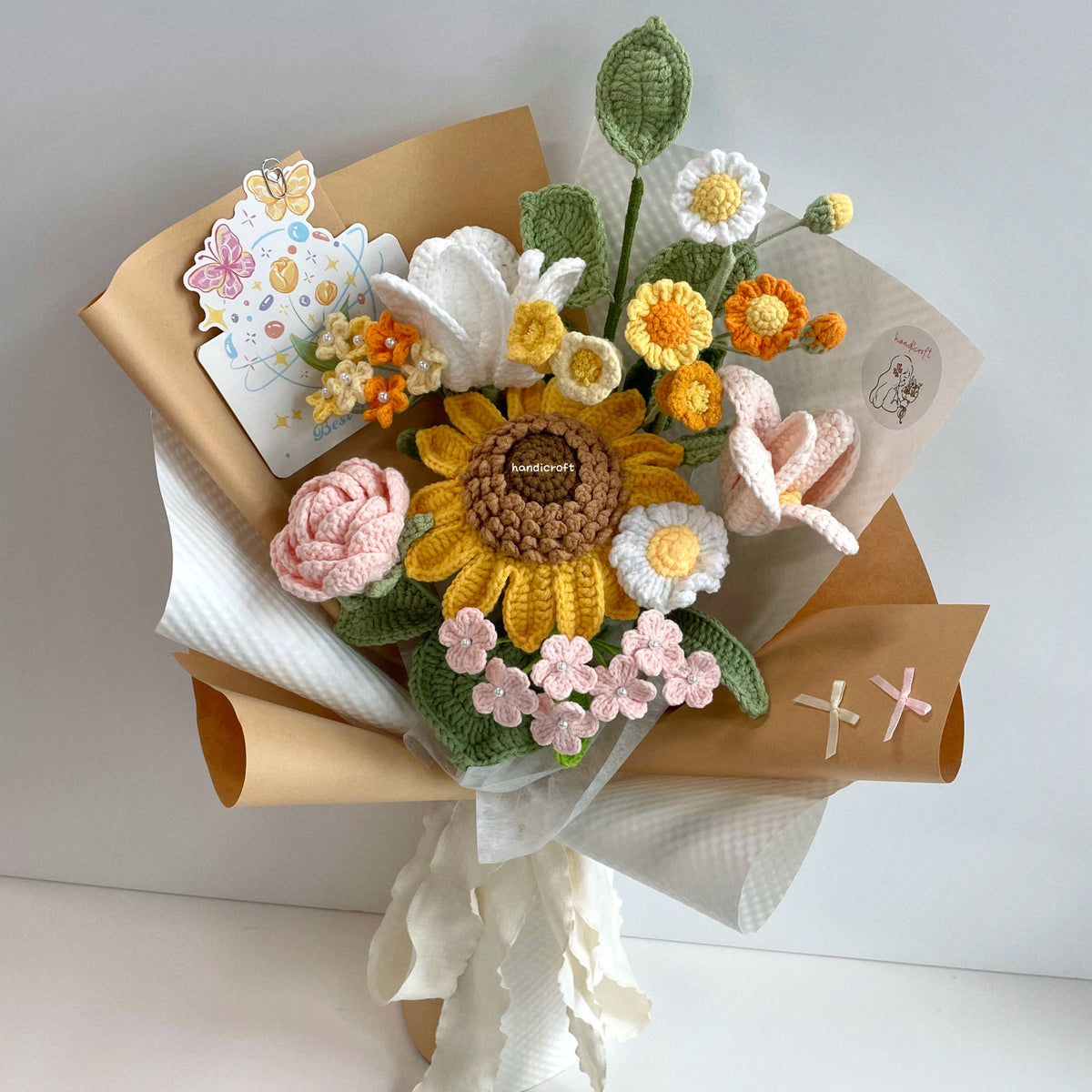 handicroft handmade crochet jumbo sunflower flower bouquet summer blush