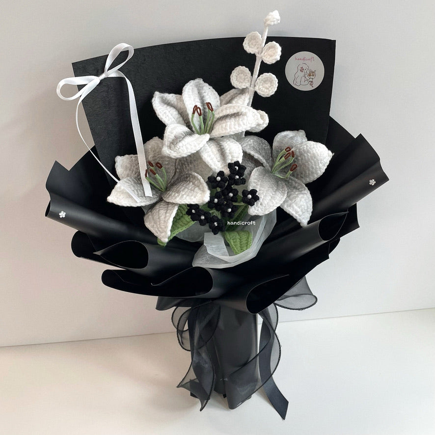 handicroft handmade crochet monochrome black & white lily flower bouquet lily love poem midnight edition