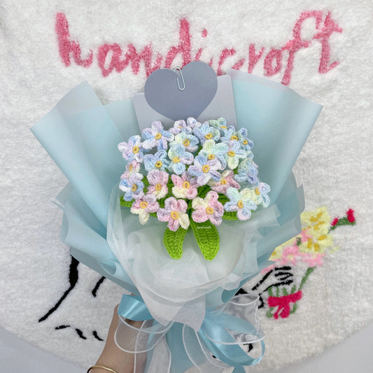 handicroft handmade crochet ombre forget-me-not flower bouquet fond memories blue