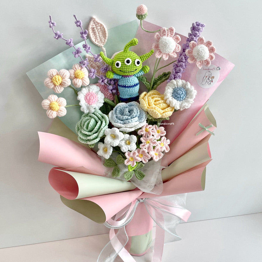 handicroft handmade crochet pastel flower bouquet three-eyed alien's pastel playground