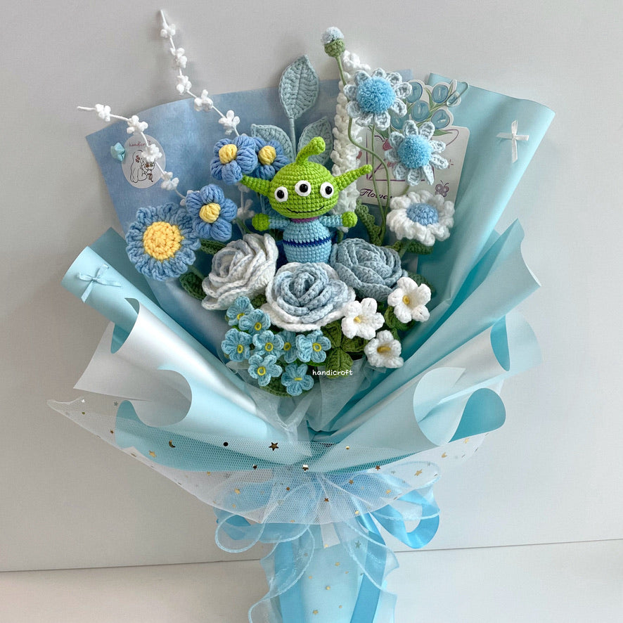 handicroft handmade crochet pastel flower bouquet three-eyed alien's pastel playground blue
