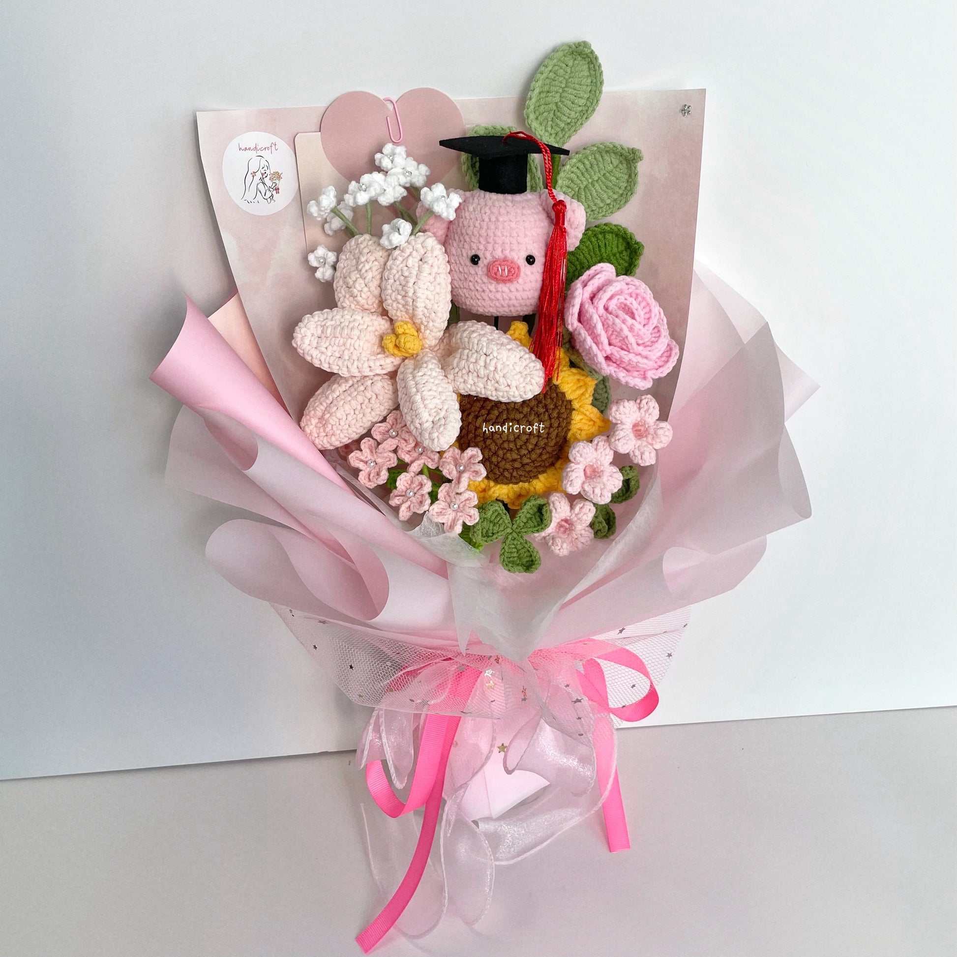 handicroft handmade crochet pig sunflower graduation flower bouquet piggy proud pink