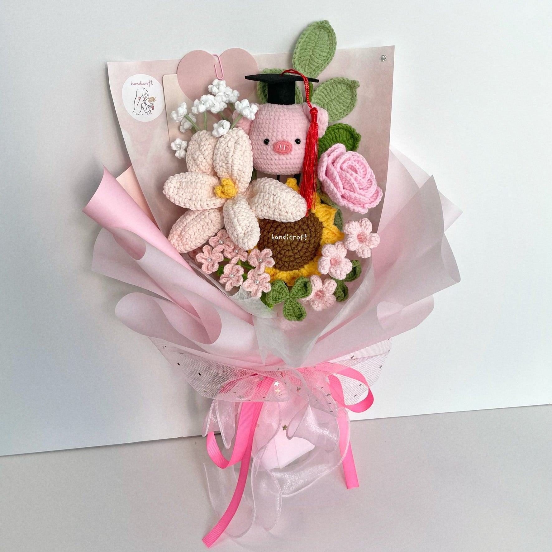 handicroft handmade crochet pig sunflower graduation flower bouquet piggy proud pink