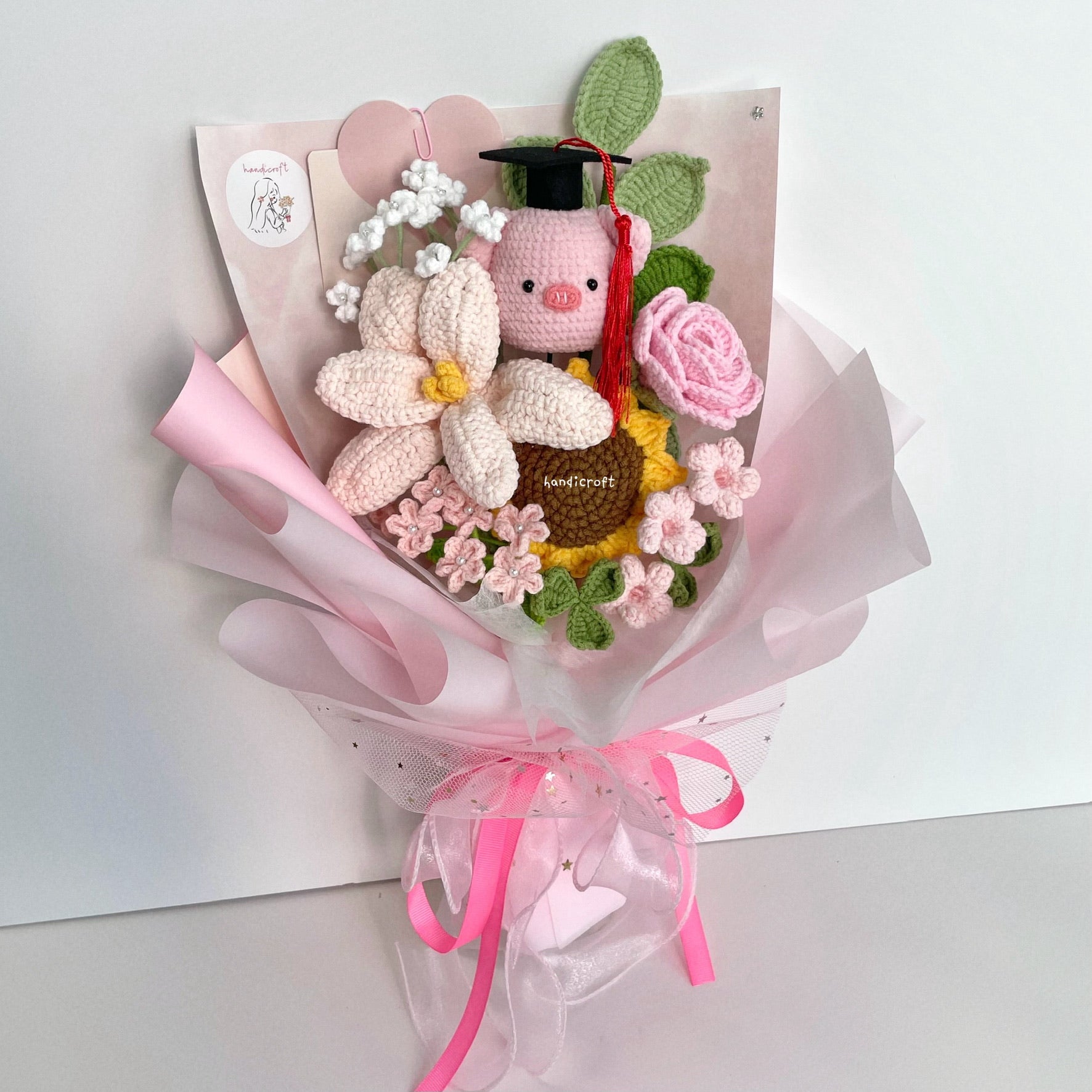 handicroft handmade crochet pig sunflower graduation flower bouquet piggy proud pink