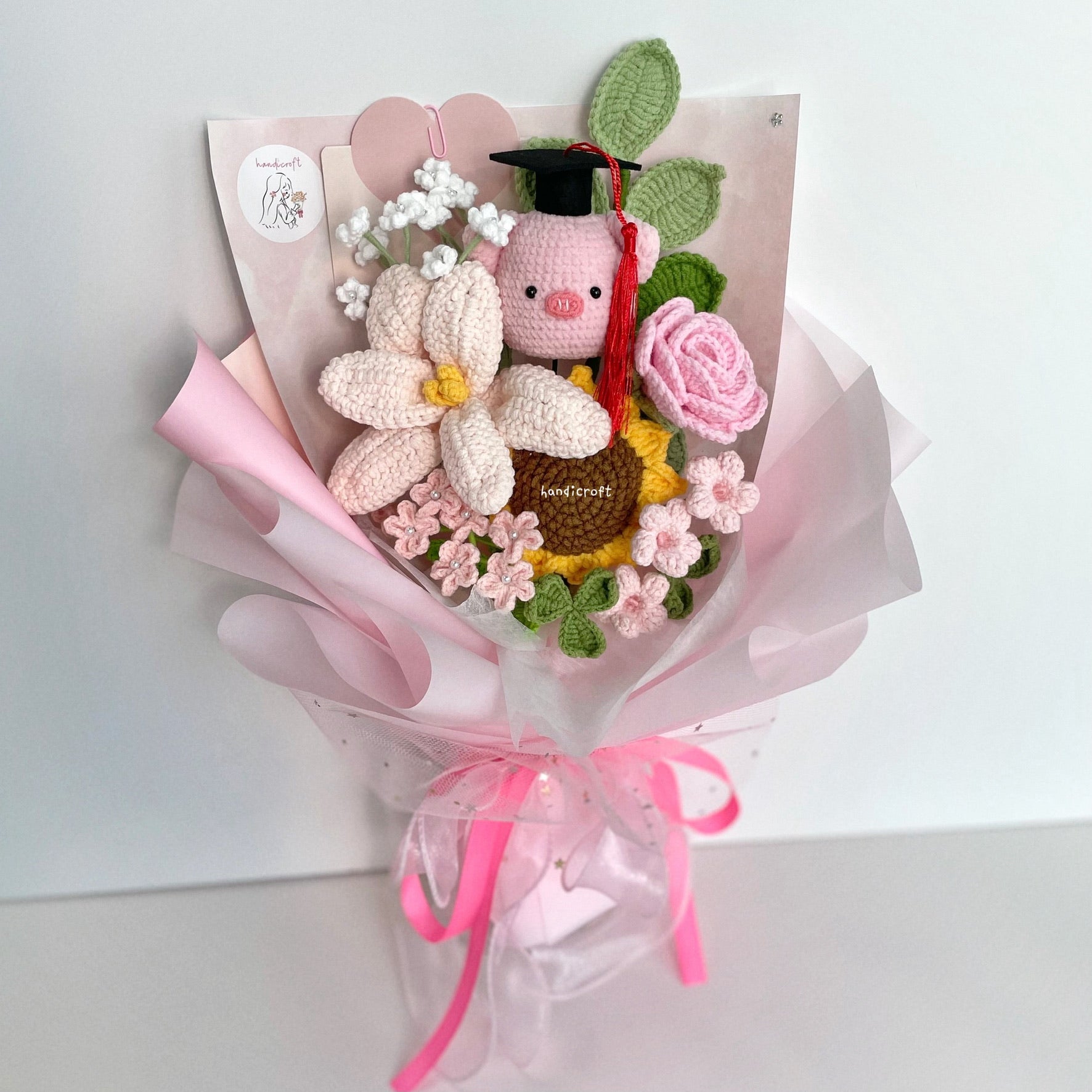 handicroft handmade crochet pig sunflower graduation flower bouquet piggy proud pink