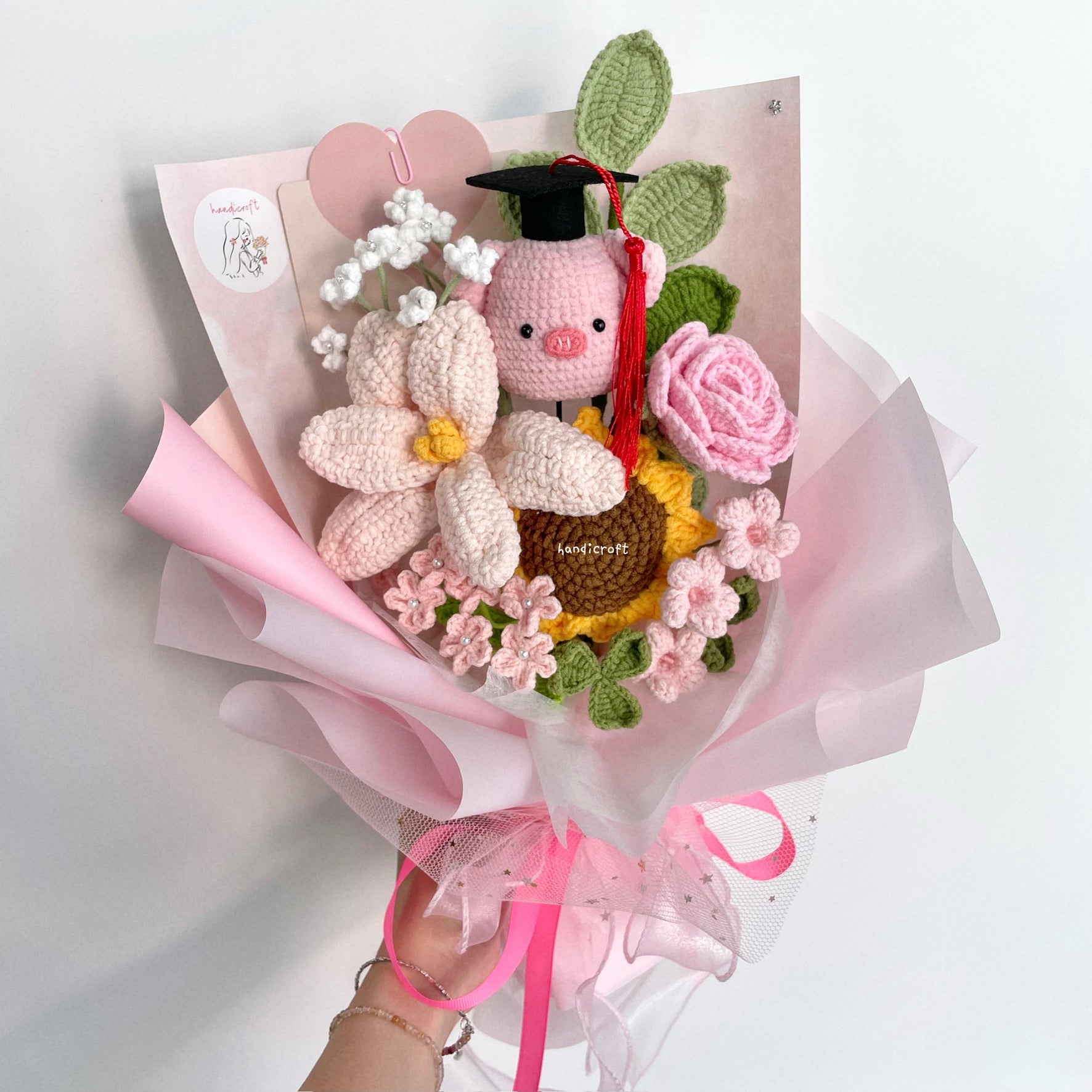 handicroft handmade crochet pig sunflower graduation flower bouquet piggy proud pink