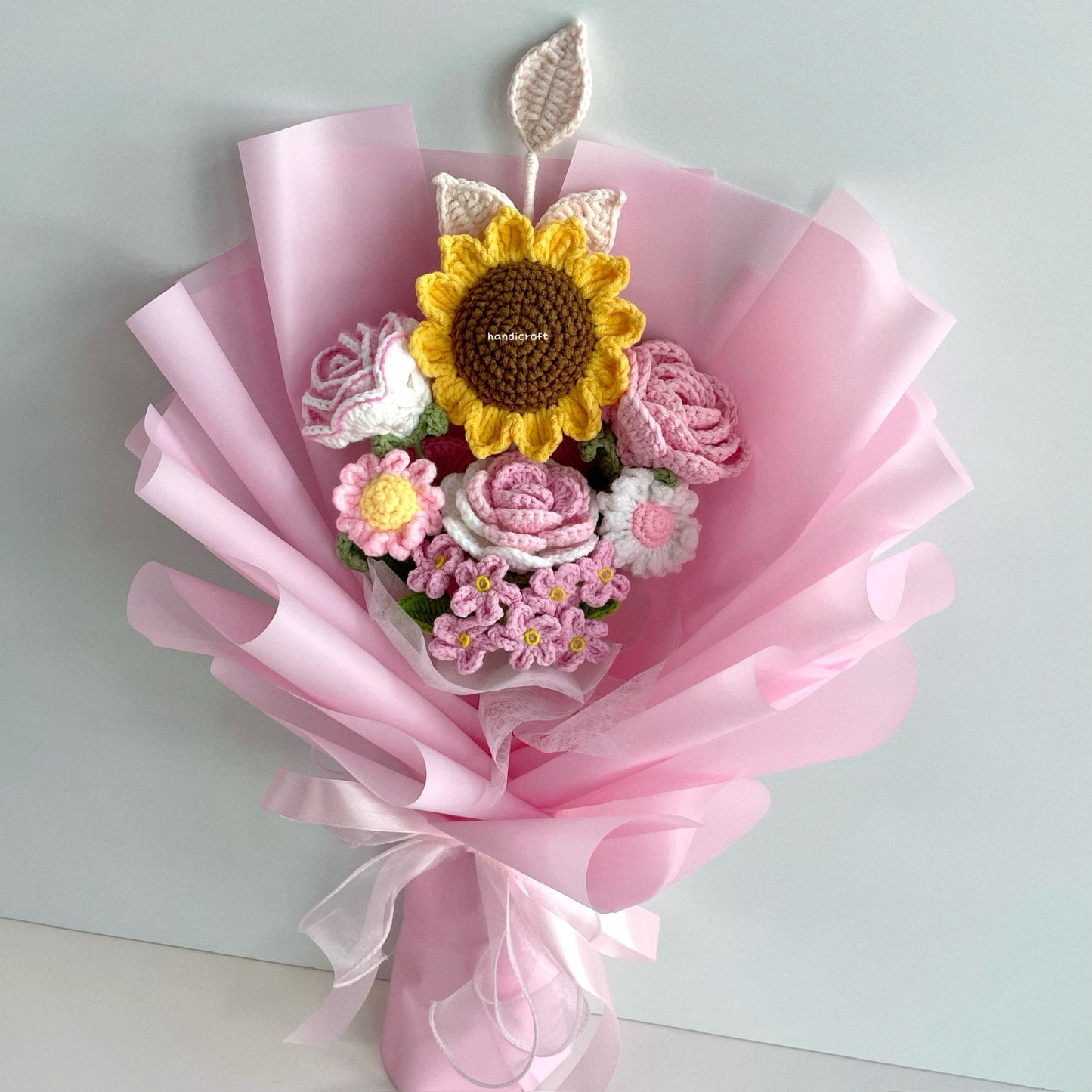 handicroft handmade crochet pink sunflower bouquet rosy appreciation