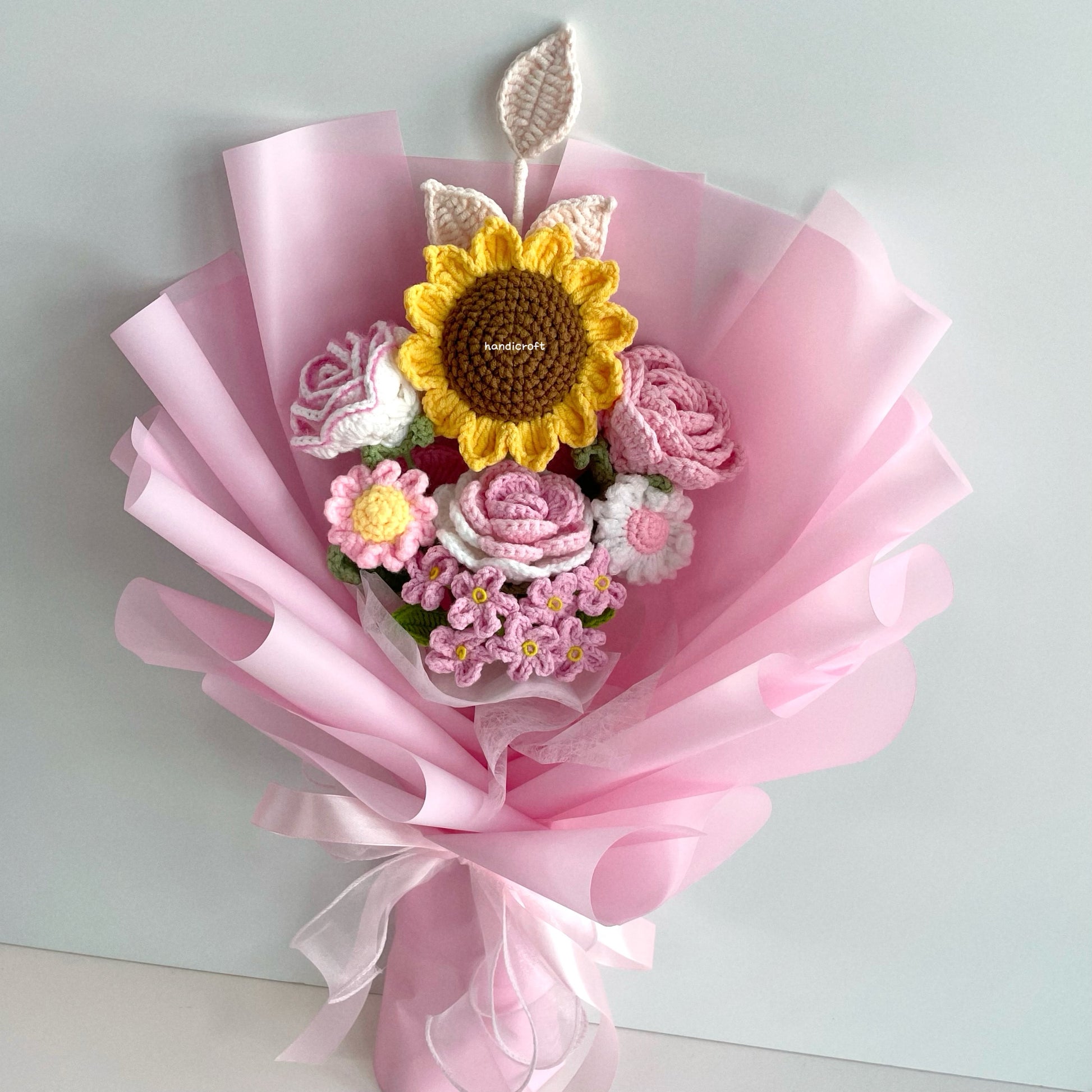handicroft handmade crochet pink sunflower bouquet rosy appreciation