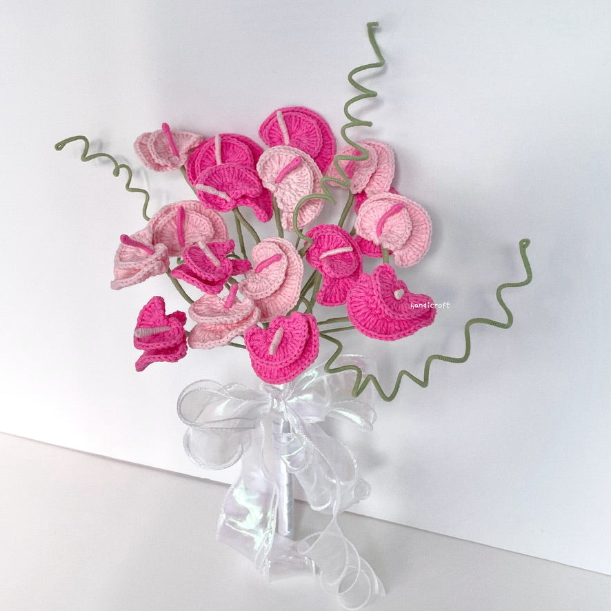 handicroft handmade crochet pink sweet pea flower bouquet blush of sweet pea