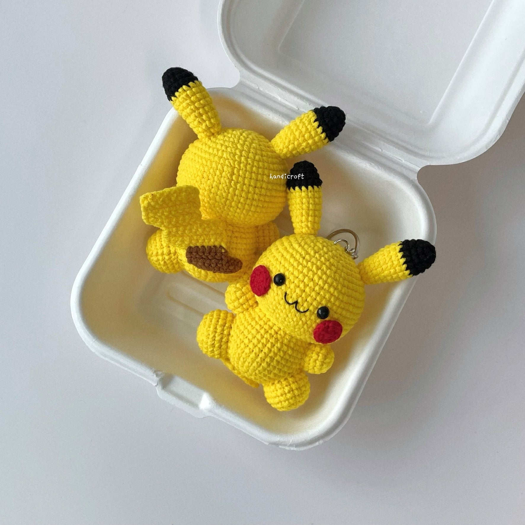 handicroft handmade crochet pokemon pikachu character amigurumi keychain