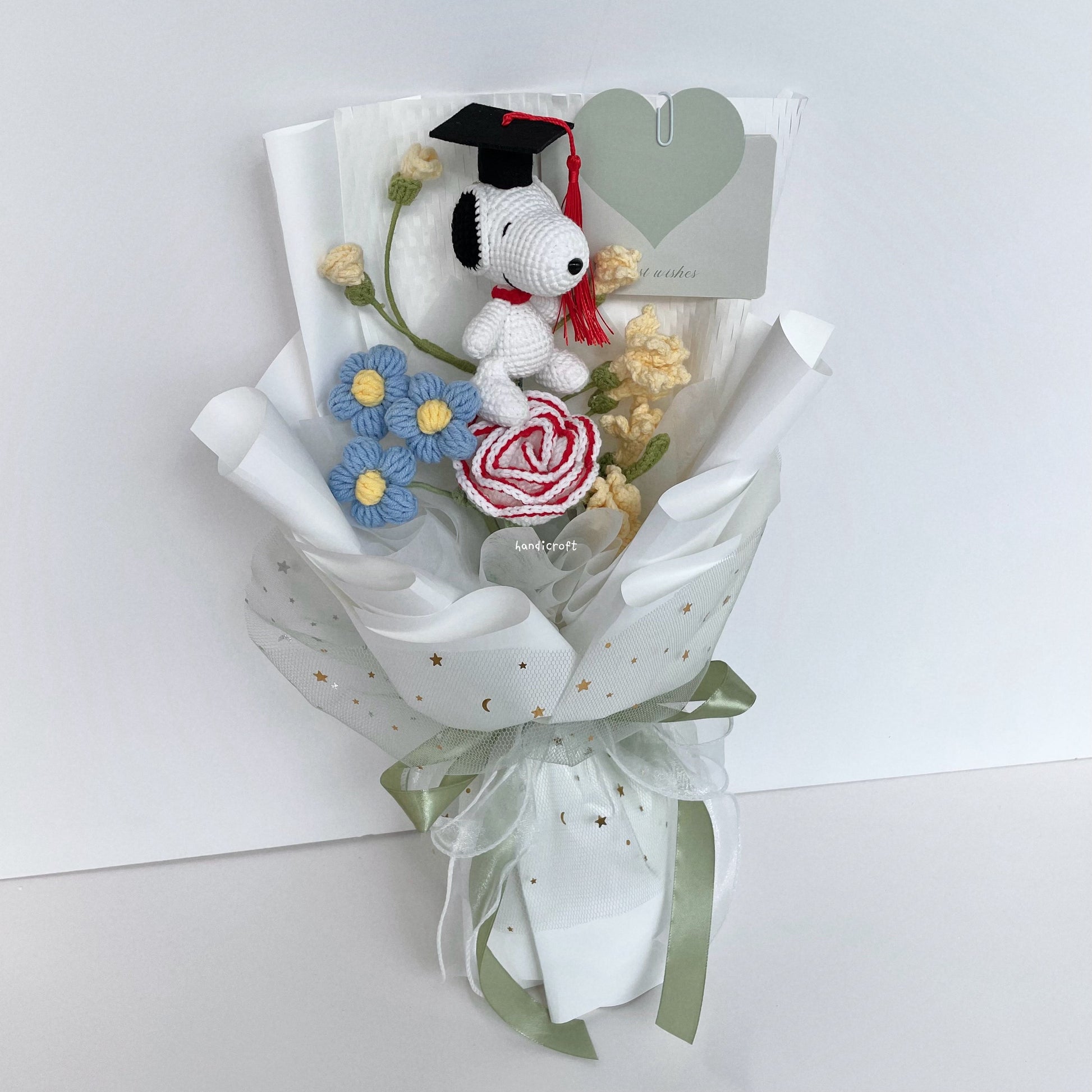 handicroft handmade crochet snoopy amigurumi plush flower bouquet snoopy’s summer splash