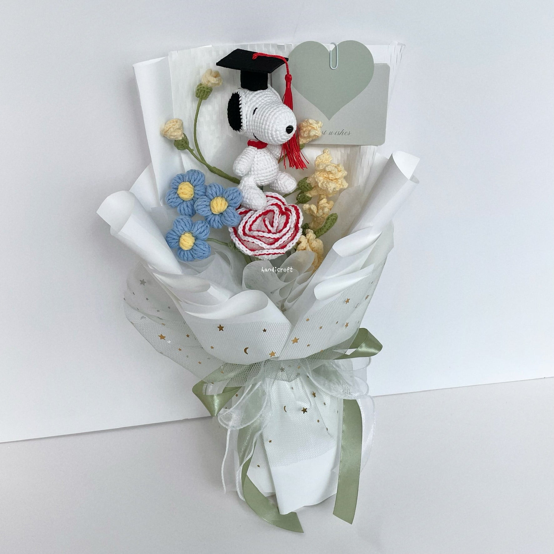 handicroft handmade crochet snoopy amigurumi plush flower bouquet snoopy’s summer splash