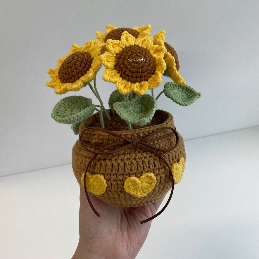 handicroft handmade crochet sunflower potted plant flower pot a pot of sunshine