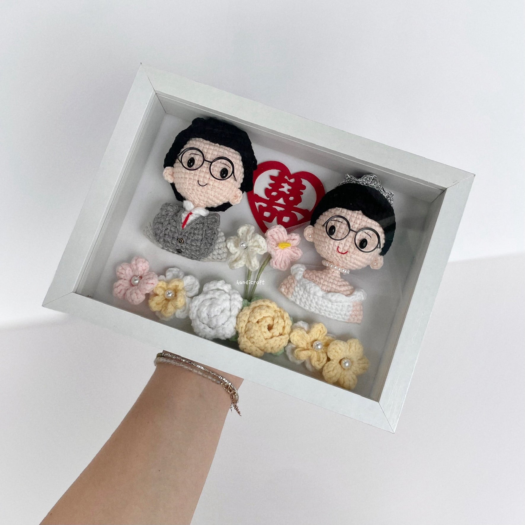 handicroft handmade crochet wedding bride groom couple doll anniversary everlasting gift present photo frame decoration