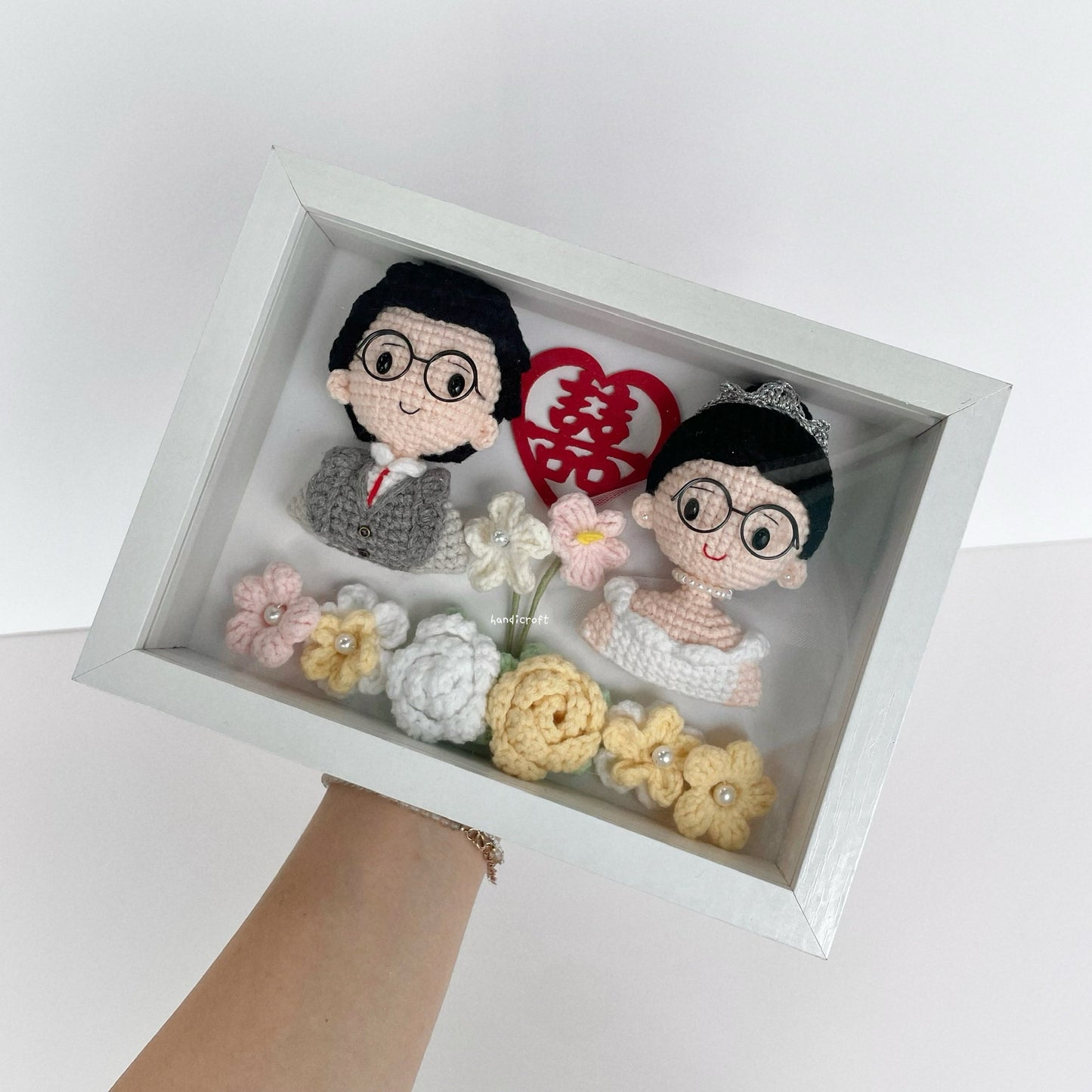 handicroft handmade crochet wedding bride groom couple doll anniversary everlasting gift present photo frame decoration