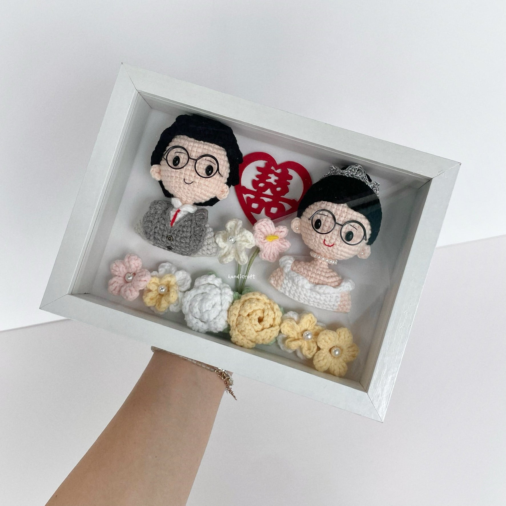 handicroft handmade crochet wedding bride groom couple doll anniversary everlasting gift present photo frame decoration