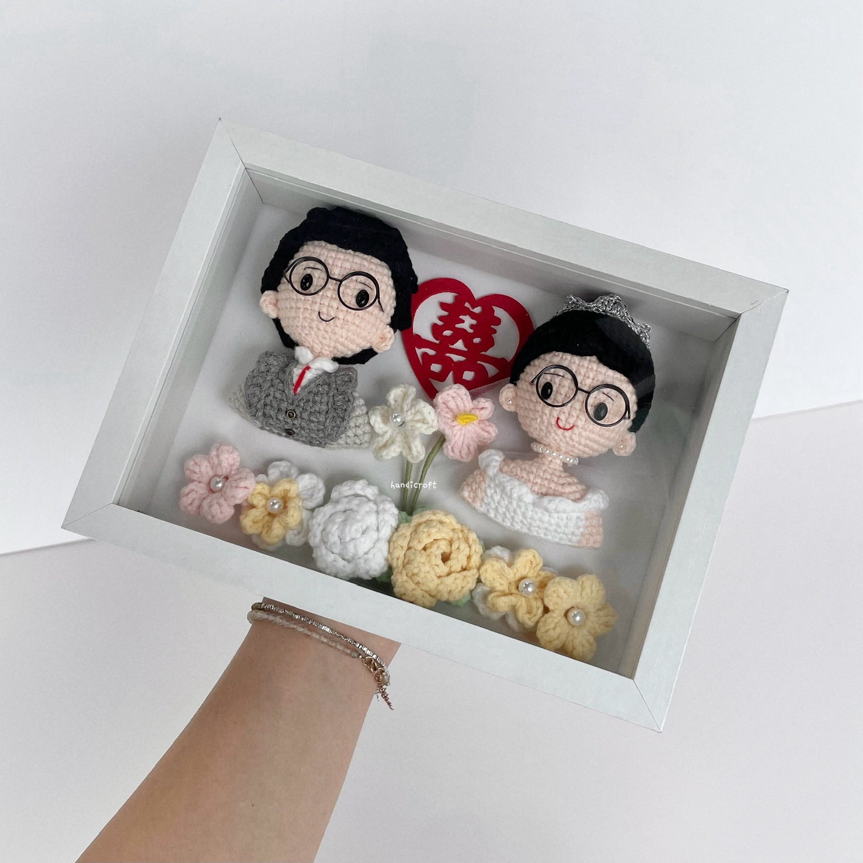 handicroft handmade crochet wedding bride groom couple doll anniversary everlasting gift present photo frame decoration