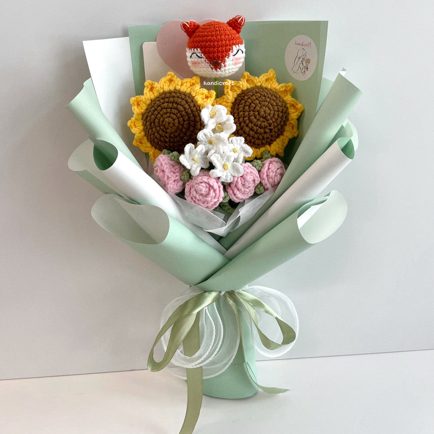handicroft handmade fox animal character crochet flower bouquet fox in bloom