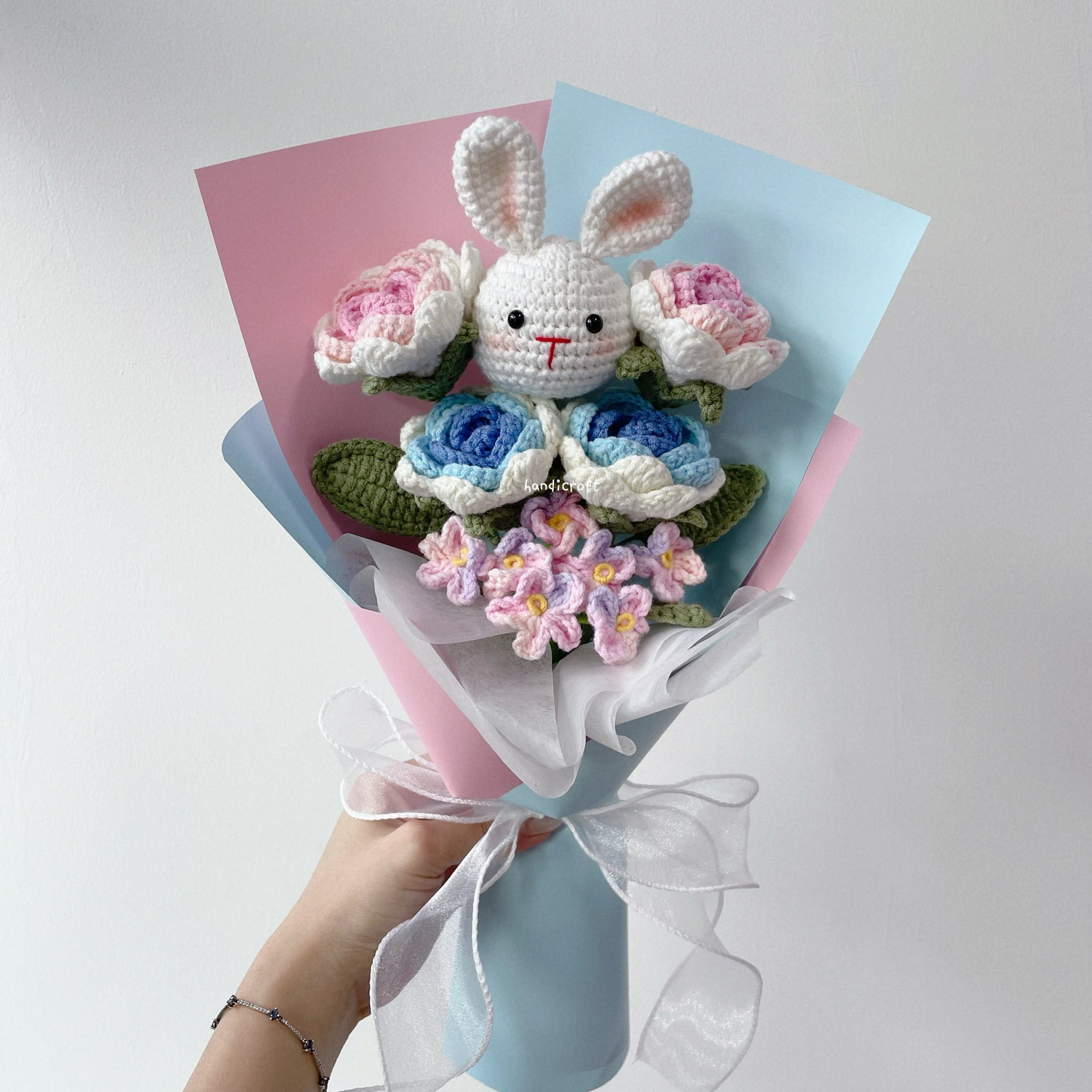 handicroft pink & blue rabbit crochet flower bouquet bunny blossoms