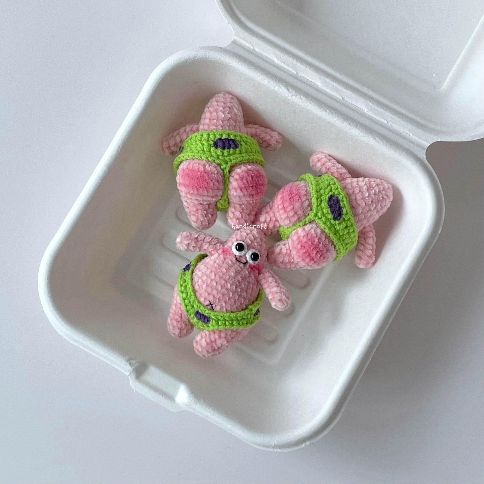 handicroft singapore handmade crochet chubby patrick star amigurumi keychain