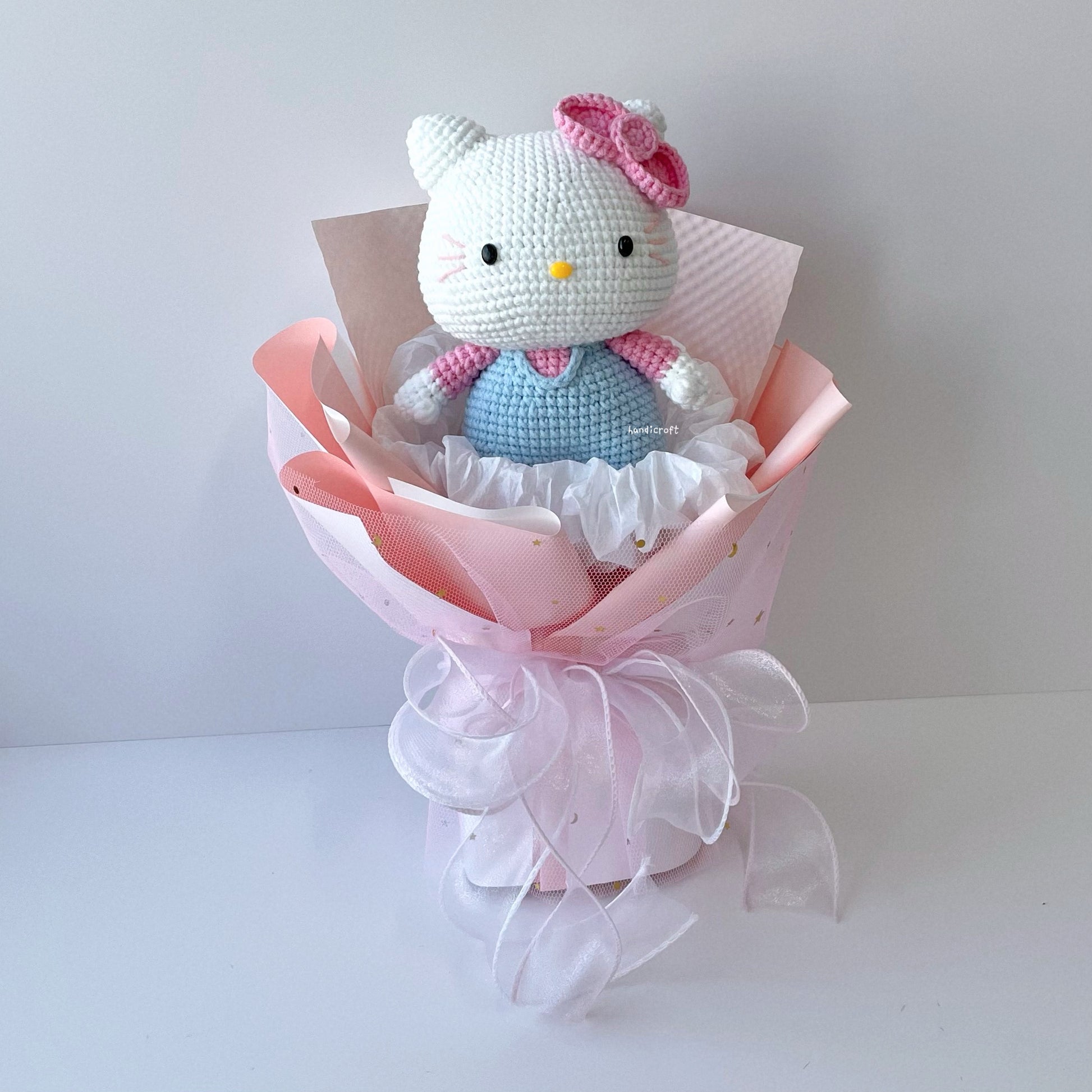 handicroft singapore handmade crochet chubby sanrio hello kitty flower bouquet