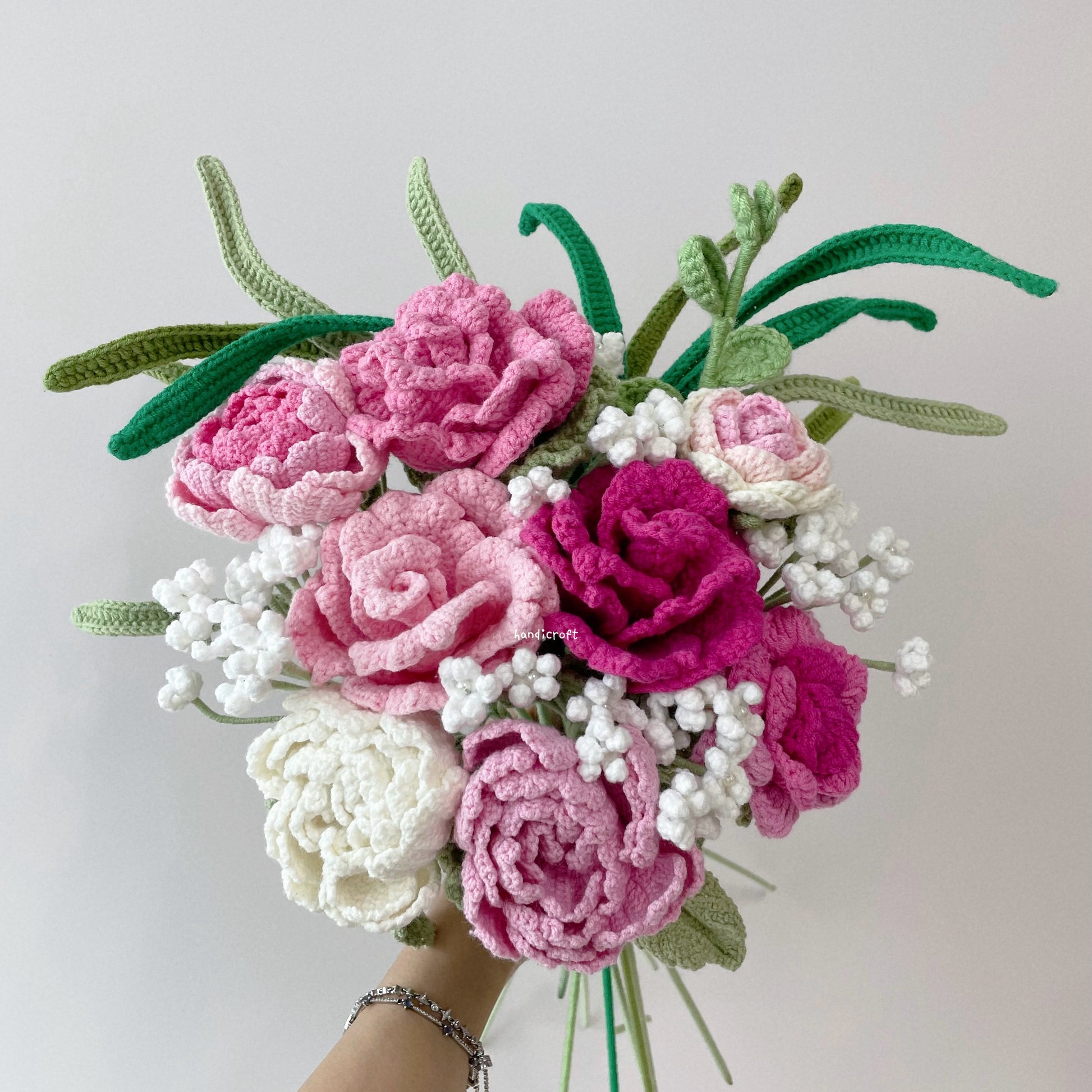 handicroft singapore handmade crochet flower bouquet one & only dark pink colour theme