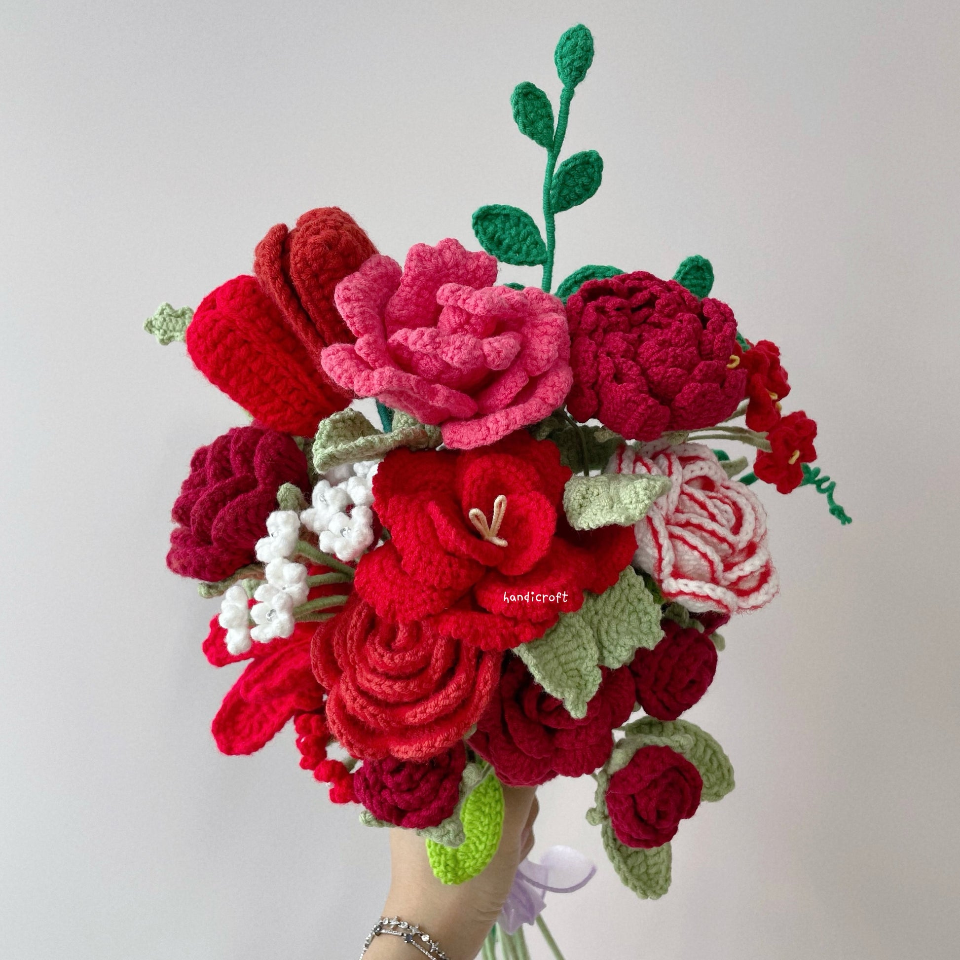 handicroft singapore handmade crochet flower bouquet one & only red colour theme