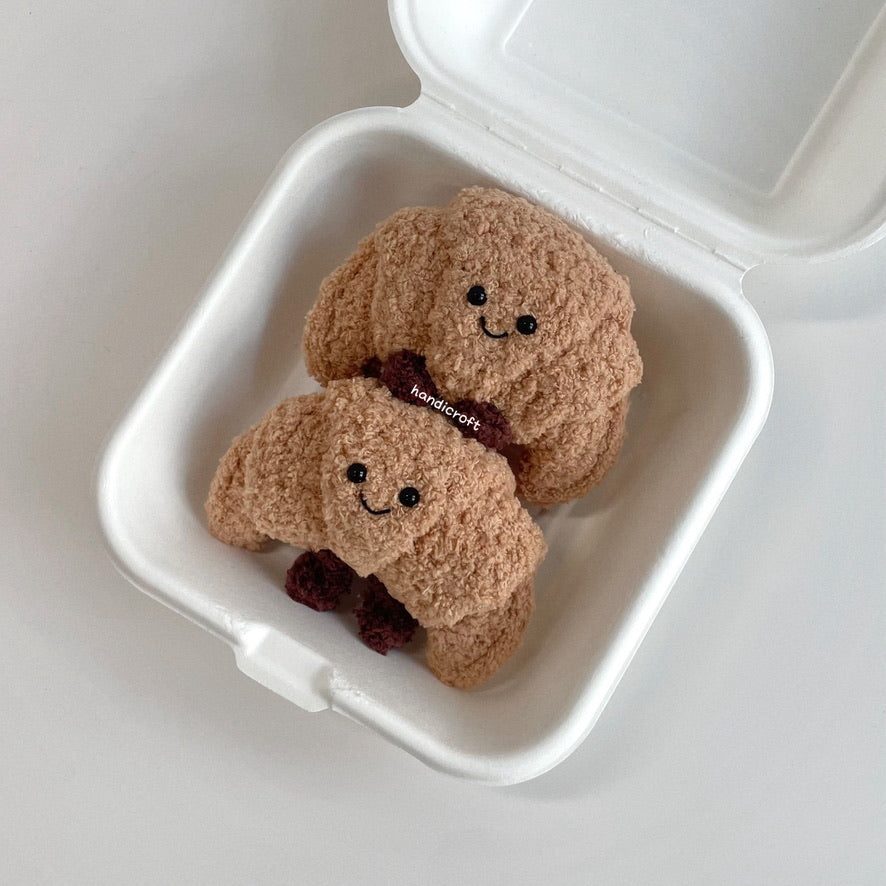 handicroft singapore handmade crochet jellycat-inspired croissant bread amigurumi keychain