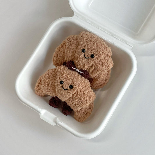 handicroft singapore handmade crochet jellycat-inspired croissant bread amigurumi keychain