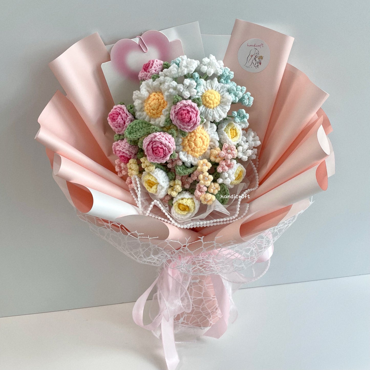 handicroft singapore handmade crochet mini daisy rose baby's breath flower bouquet daisy daydream