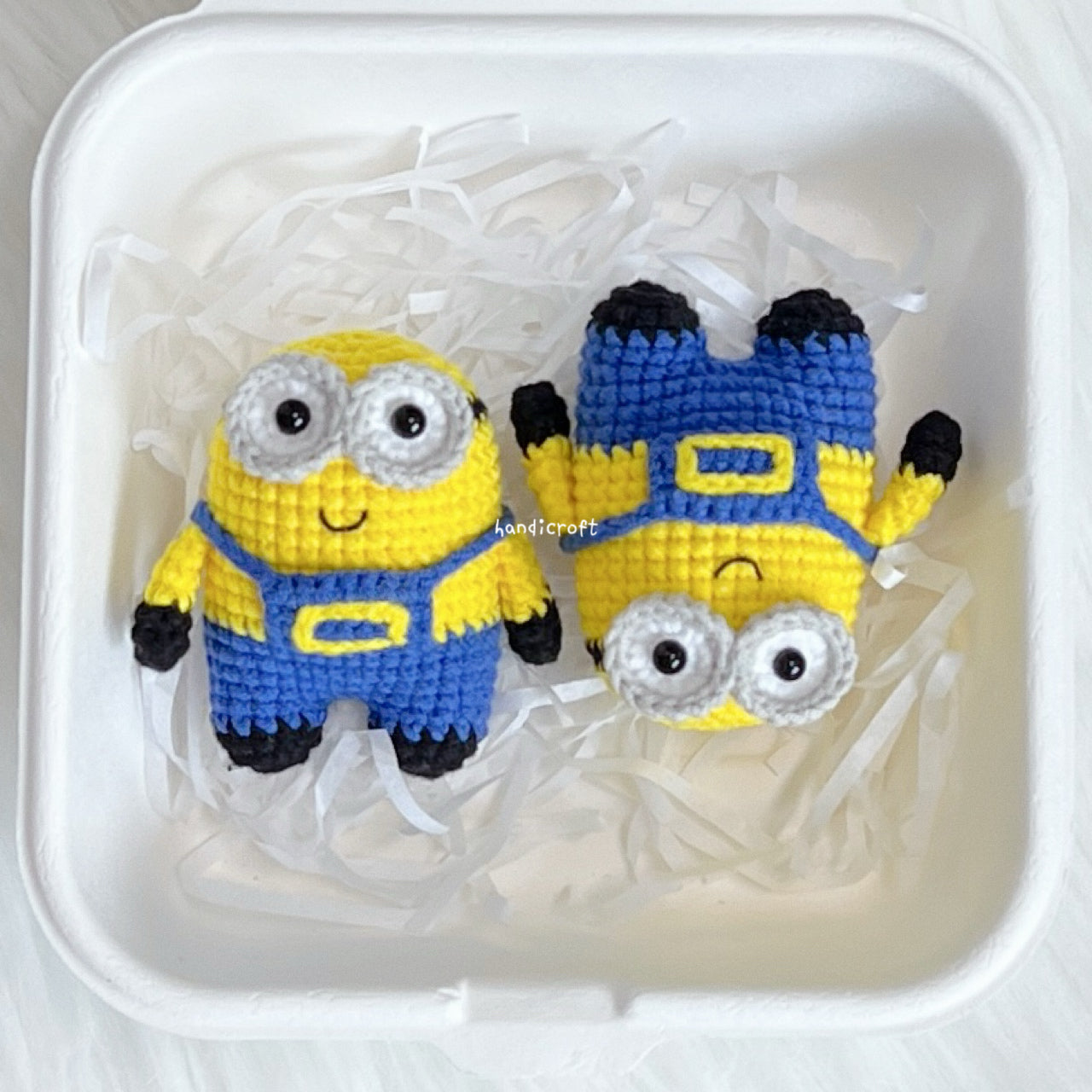 handicroft singapore handmade crochet minion despicable me amigurumi keychain