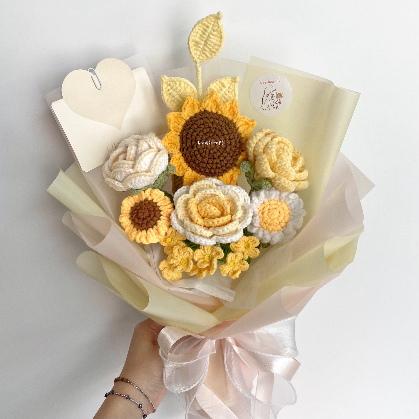 handicroft singapore handmade crochet yellow & white flower bouquet sunny appreciation
