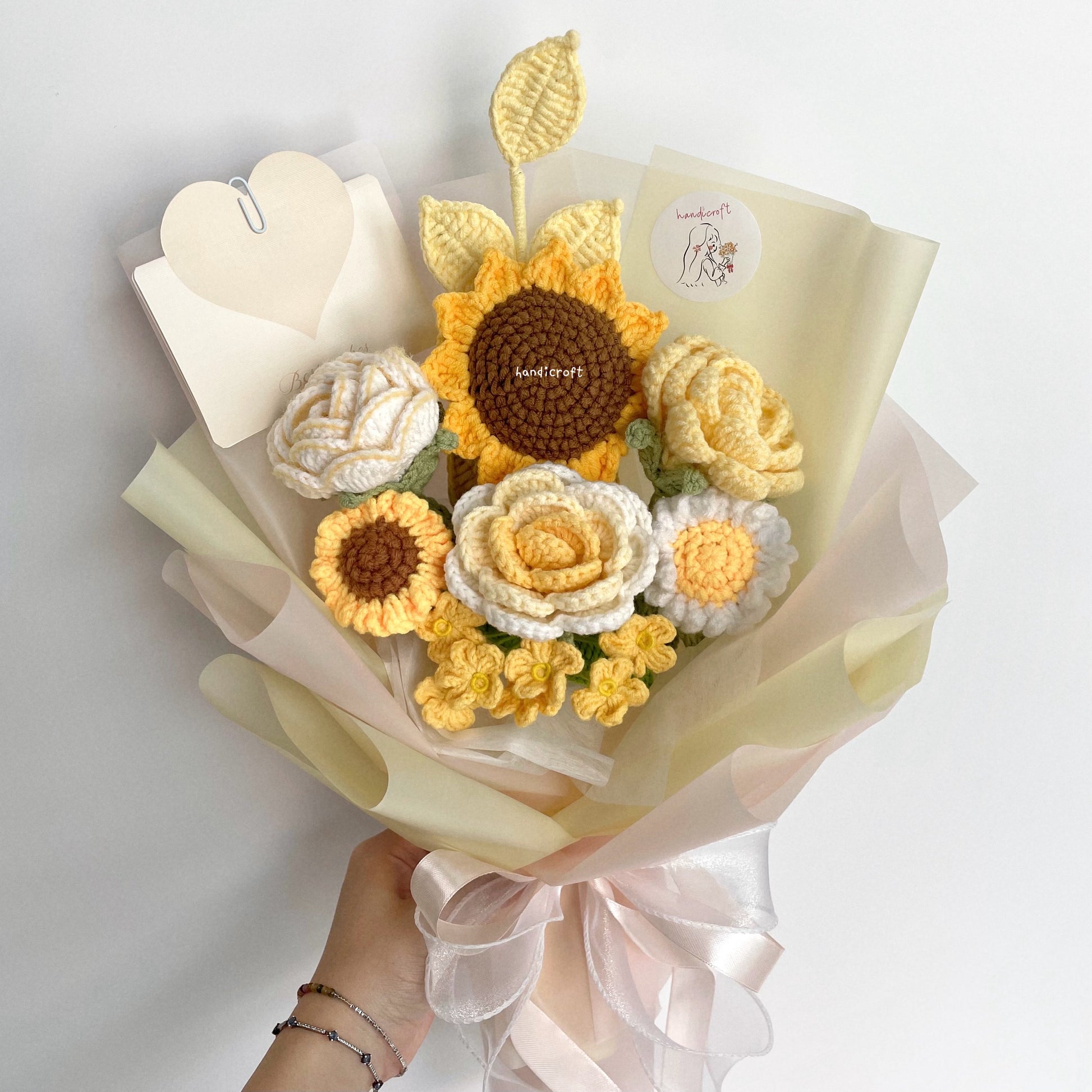 handicroft singapore handmade crochet yellow & white flower bouquet sunny appreciation
