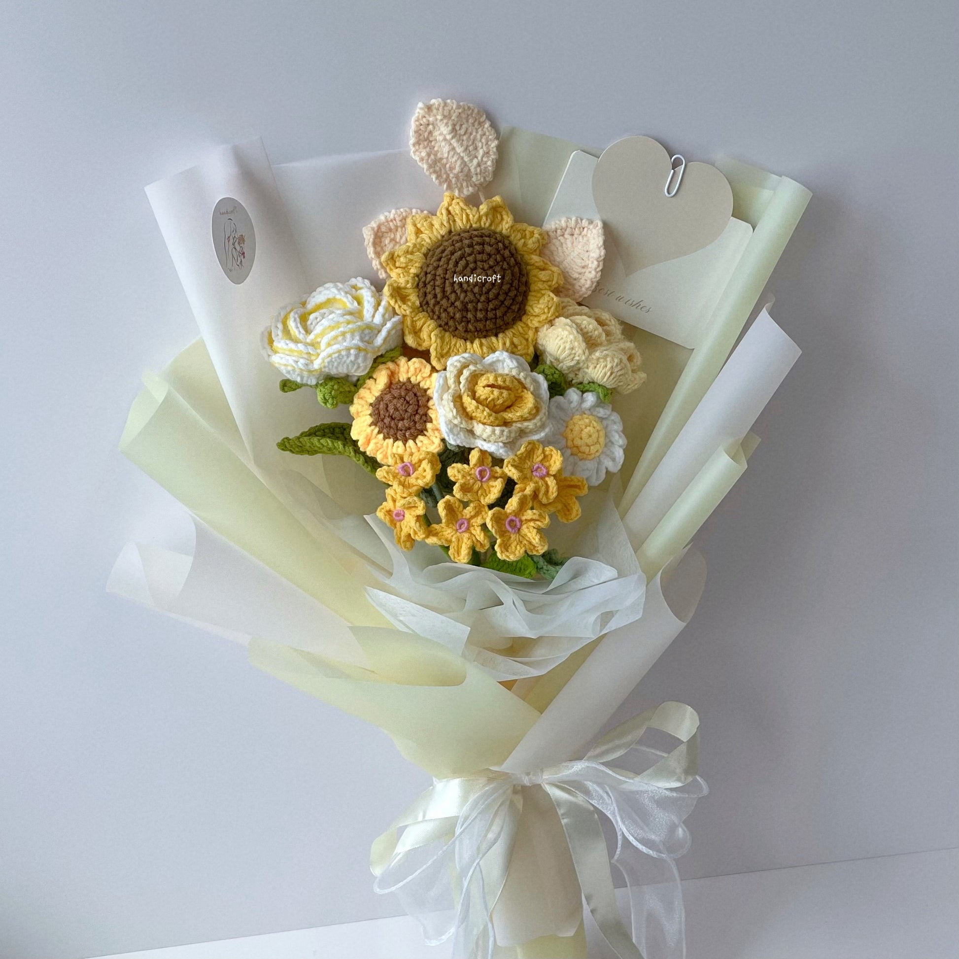 handicroft singapore handmade crochet yellow & white flower bouquet sunny appreciation