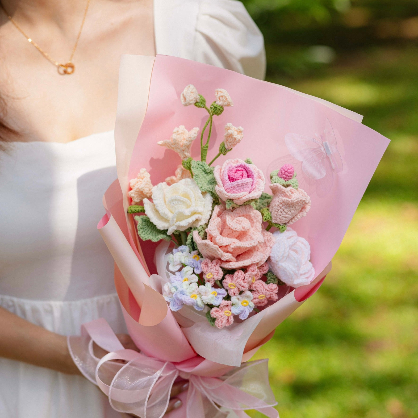 handicroft special roses crochet flower bouquet i love u & me in pink