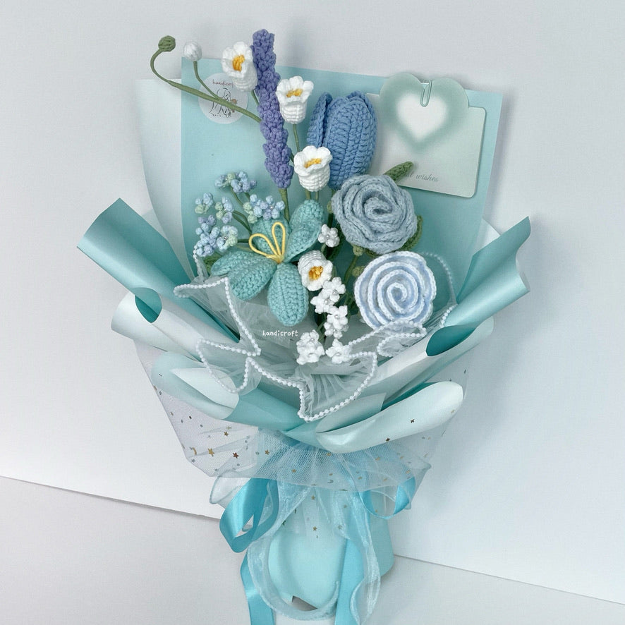 singapore handicroft handmade crochet flower bouquet blue & blooms