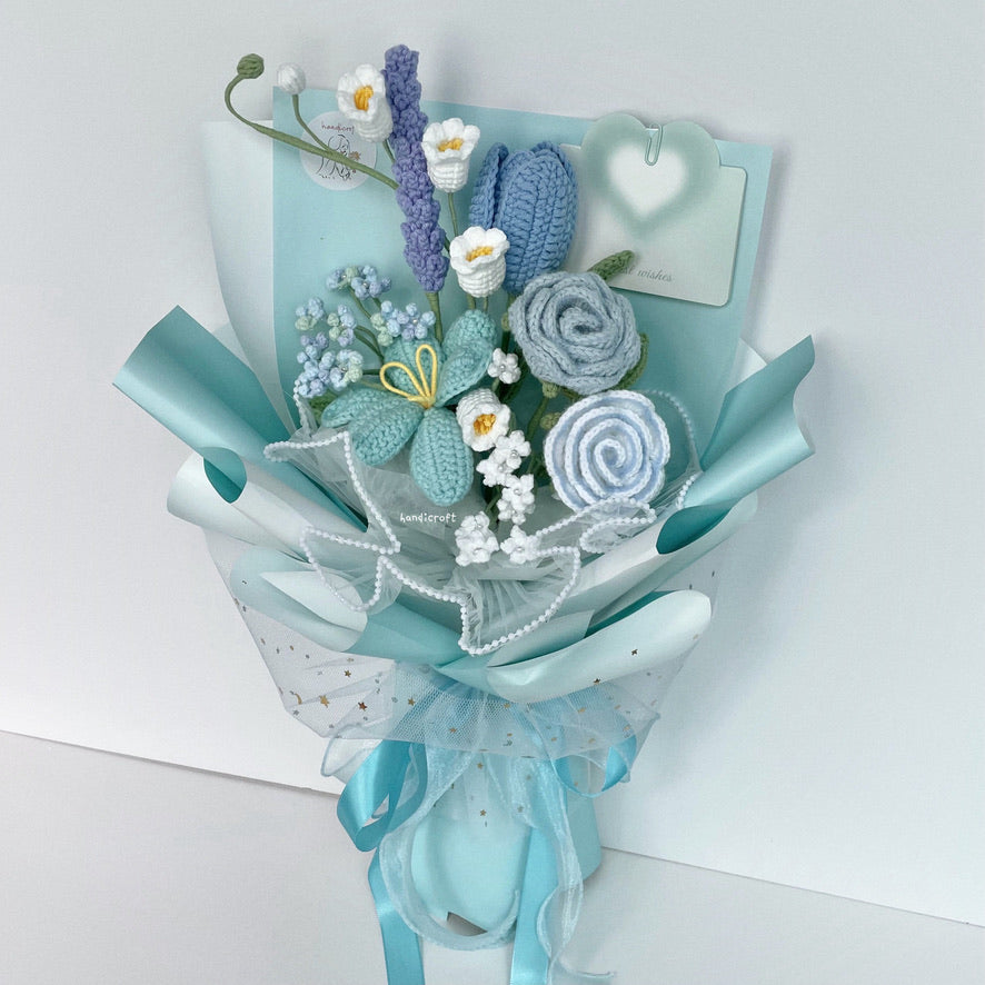 singapore handicroft handmade crochet flower bouquet blue & blooms