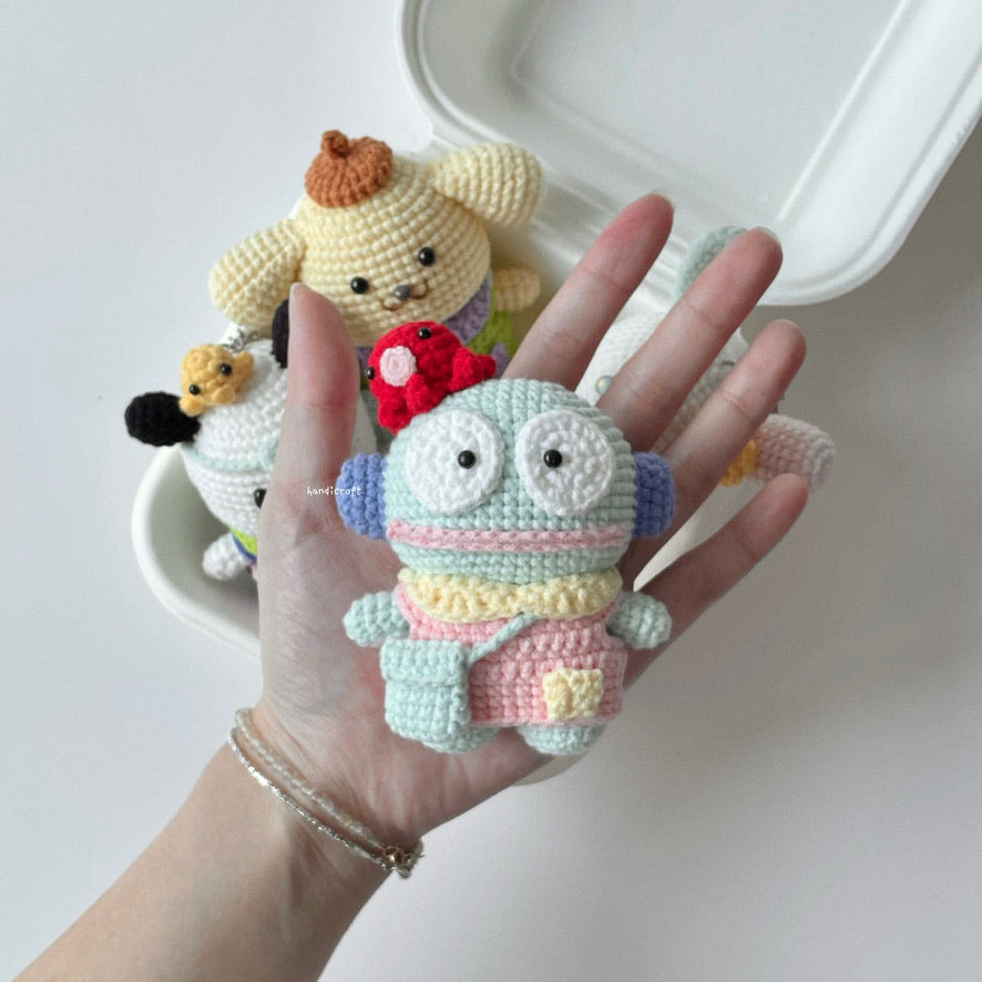 singapore handmade crochet sanrio family character amigurumi keychain